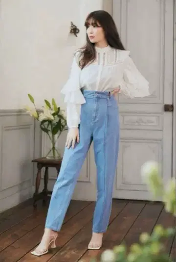 Herlipto High Waisted Straight Jeans M