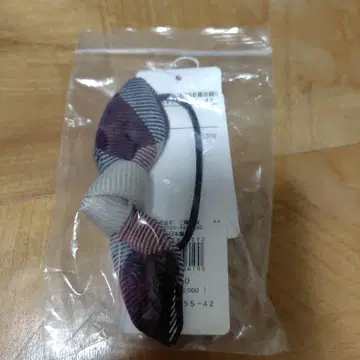 BLUE LABEL CRESTBRIDGE 리본 머리끈