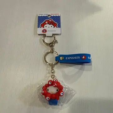 오사카 만박 한정판 산리오 미야쿠미야쿠 헬로키티 키링