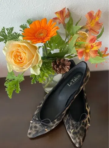 Le Talon 레오파드 무늬 플랫슈즈 24.5cm