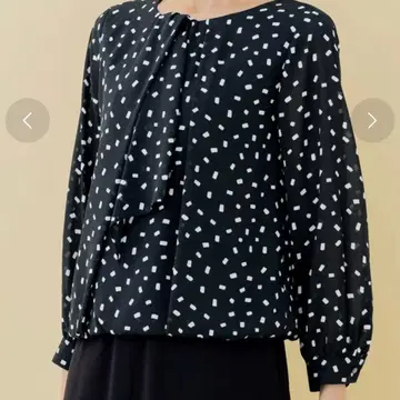 자유구 로얄 쉬폰 스퀘어 패턴 디자인 블라우스 세탁 가능 40