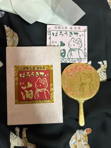 [ 한정판 ] 헬로키티 금박 벚꽃 시즌 전통 공예 손거울 새상품급