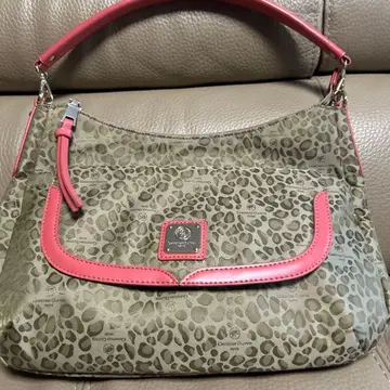 크리스찬 올리비에 레오파드 무늬 핸드백