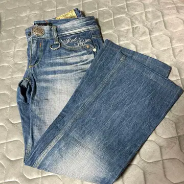 RED PFPPER 데님 백 자수