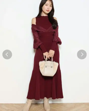 이소재 도킹 플레어 니트 원피스