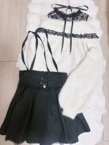 MARS 오프 롤 니트 x 리본 비쥬 치마바지 세트