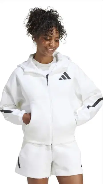 adidas 맨투맨 후드티