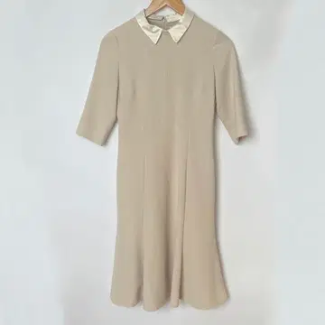 셀포드 카라 부착 원피스 베이지