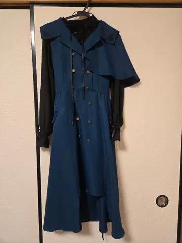 다크 블루 롱 원피스 벨트 포함 axes femme