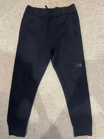 The North Face 조거 팬츠 블랙
