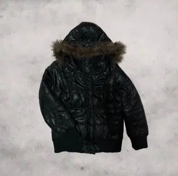 블랙 다운 자켓 퍼 후드 L이지만 M