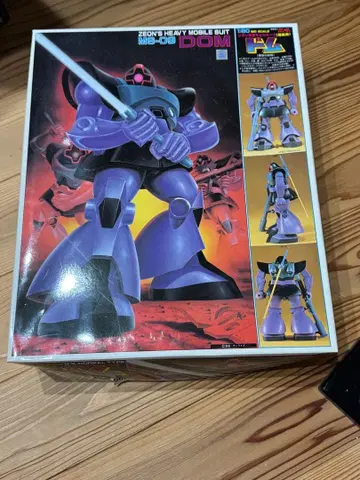 건담 MS-09 돔 1/60 프라모델 내부 가방 미개봉 상자 흠집