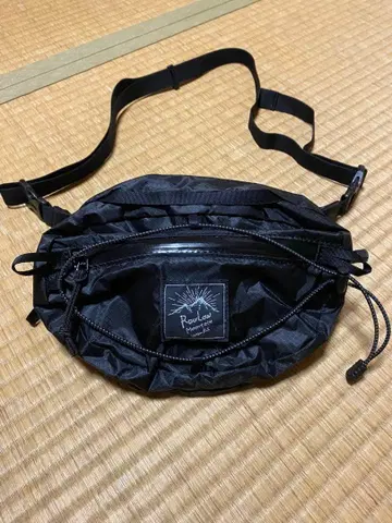 RawLow Mountain Works 너츠 팩 블랙