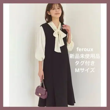 새상품 미사용품 택 포함 feroux 슬리브리스 원피스 펄 장식