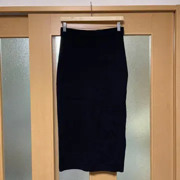 자라 타이트 스커트 블랙 M 택 포함 미사용 새상품