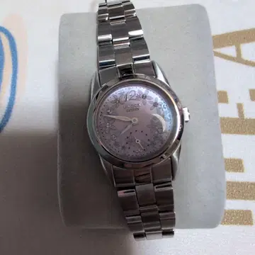 wicca 꽃무늬 실버 시계