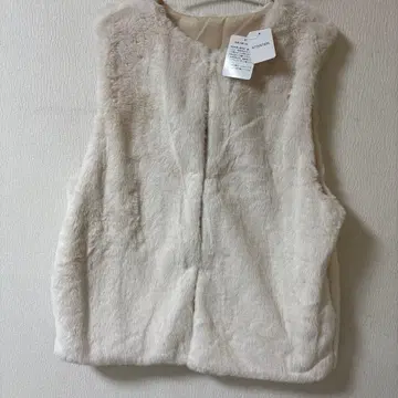 ATTENTION 퍼 베스트