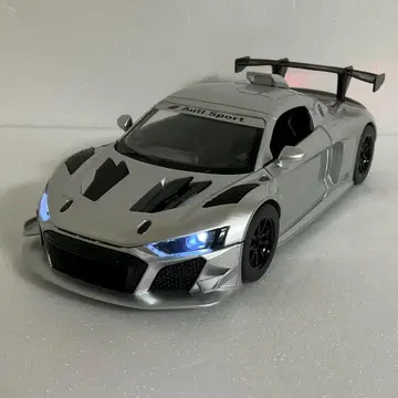 아우디 R8 1/24 약 20cm 다이캐스트 미니카