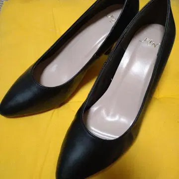 블랙 스틸레토 펌프스 24.5cm