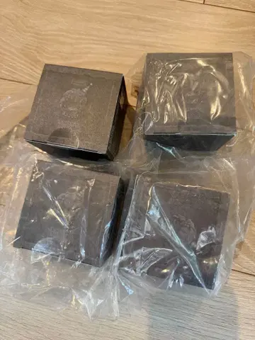 Hirono Monsters Carnival 받침대 4점