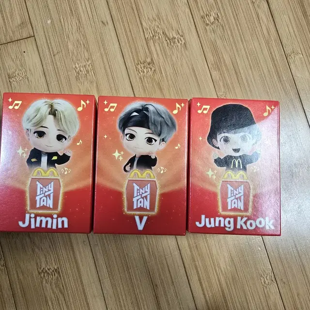 맥도날드 해피밀 방탄소년단 지민 뷔 정국