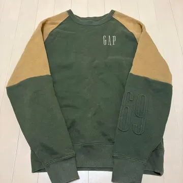 갭 새상품급 GAP 밀리터리 맨투맨 L 카키