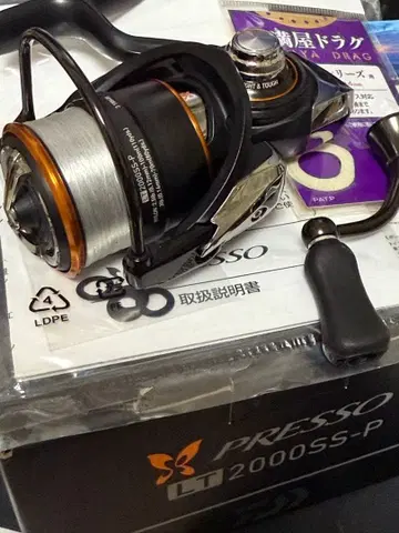 다이와 21 프레소 2000SS-P 코만야 드래그 포함