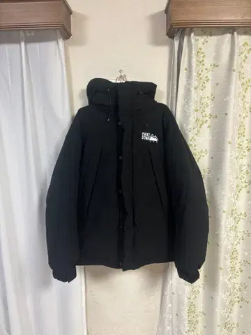 퍼스트 다운 블랙 다운 자켓
