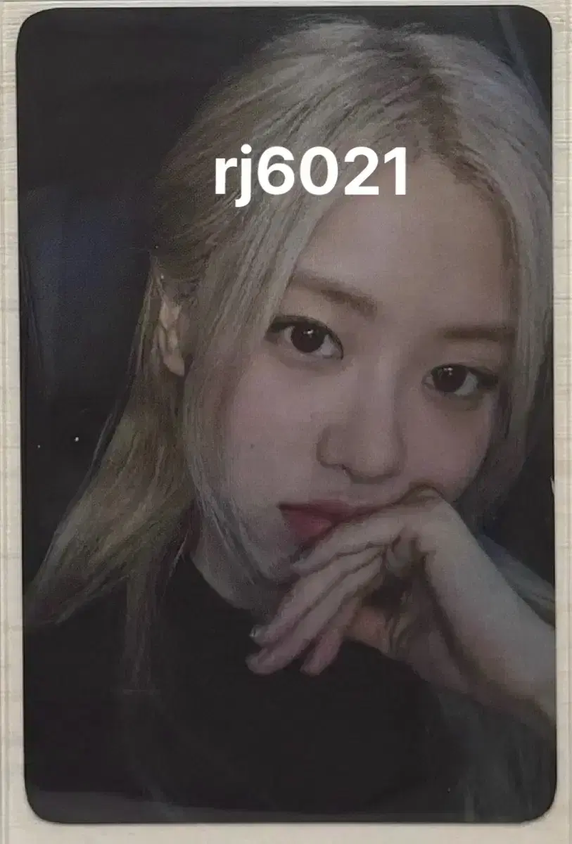 Blackpink Rose's poca wts