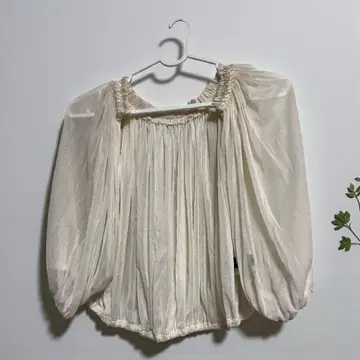 C.C.CROSS 아이보리 쉬폰 벌룬 슬리브 파티 볼레로