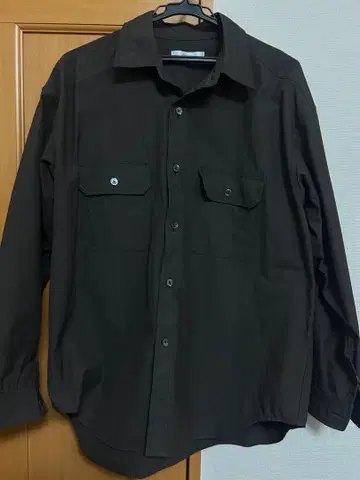 코르니에 코튼 셔츠 다크 브라운 긴팔 셔츠