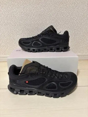 새상품 On cloud X FKA 27.0cm 블랙 온