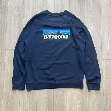 파타고니아 긴팔 백 프린트 맨투맨 M