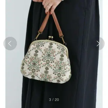 미사용 새상품 사만사 모스모스 고블랑 직조 가마구치 숄더백