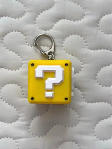 유니버셜 USJ 슈퍼 마리오 물음표 블록 키링