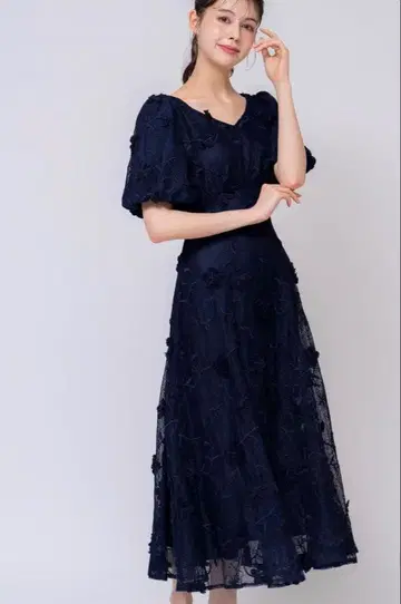 노엘라 메쉬 레이스 원피스 M 사이즈 네이비