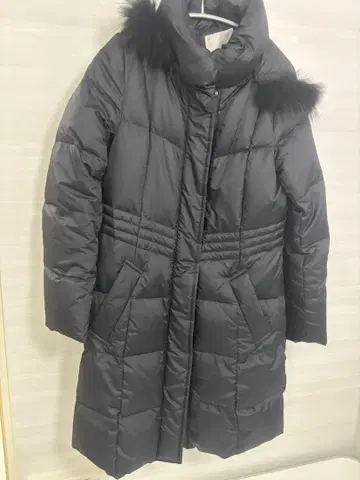 자유구 블랙 다운 자켓 퍼 포함 사이즈 38