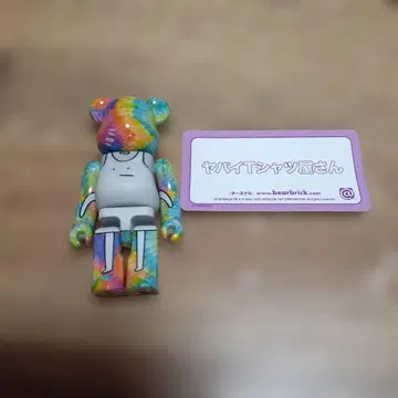 베어브릭 야바이T셔츠