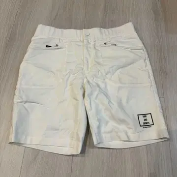 호른 가먼트 화이트 숏팬츠