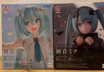 부서진 세계와 노래할 수 없는 미쿠 하츠네 미쿠 피규어 2체 세트