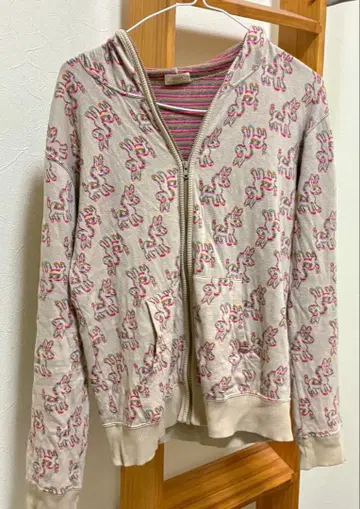 OZONE COMMUNITY 후드 부착 후드티