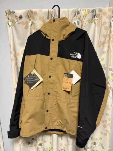 [새상품] 더 노스페이스 마운틴 라이트 재킷