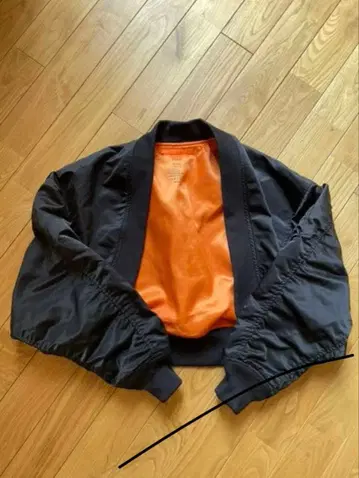 HYKE 나일론 볼레로 MA-1