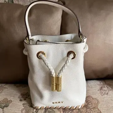 DKNY 여성용 위니 스몰 버킷 크로스 바디