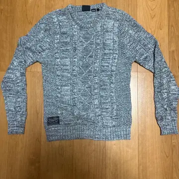 새상품급 Norton 케이블 짜임 니트 스웨터 그레이 M