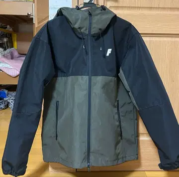 FORGET NEVER 후드 부착 마운틴 후드티 L