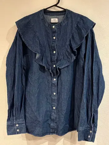 coen 프릴 달린 데님 셔츠 긴팔