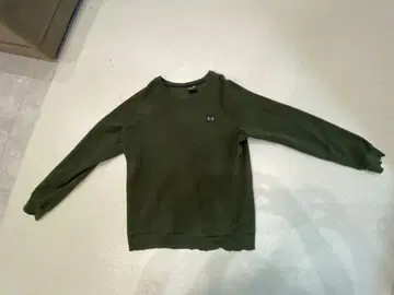 언더아머 올리브 그린 트레이닝복