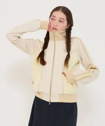 tina:jojun 베이지 트랙 자켓