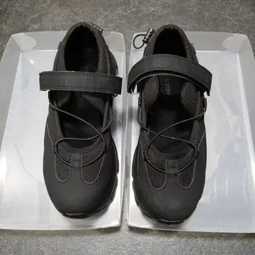 AZUL BY MOUSSY 블랙 스니커즈